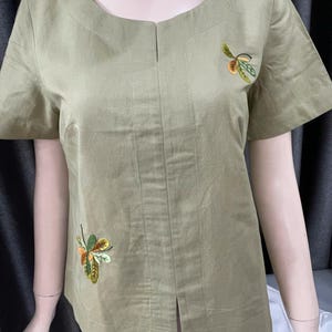 Hand-embroidered Linen Short Sleeve Shirt - Olive Color
