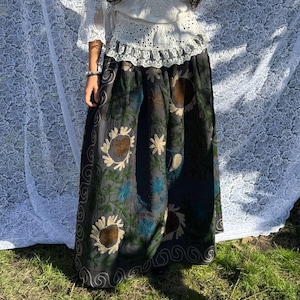 Suzani maxi skirt Black