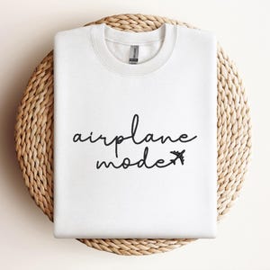Embroidered T-Shirt – Custom Stitch Tee, Personalized Embroidery Shirt, Aesthetic Minimalist Tee, Gift for Her, Hand-Embroidered Cotton Top